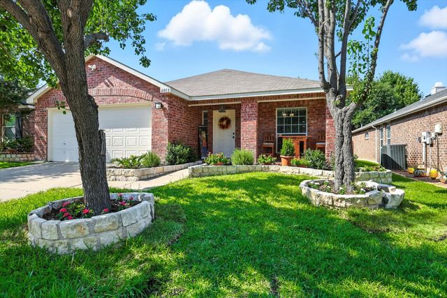6013 Photinia Avenue, Denton, TX 76208