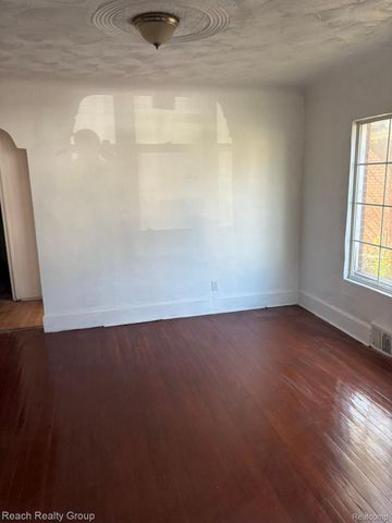 15031 FREELAND Street, Detroit, MI 48227