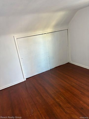 15031 FREELAND Street, Detroit, MI 48227