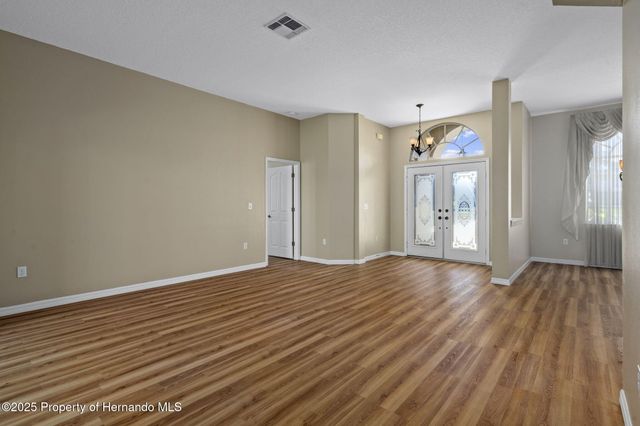 9376 Bearwalk Path, Weeki Wachee, FL 34613