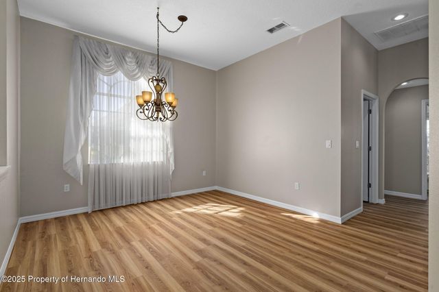 9376 Bearwalk Path, Weeki Wachee, FL 34613