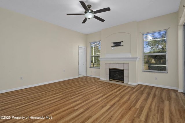 9376 Bearwalk Path, Weeki Wachee, FL 34613