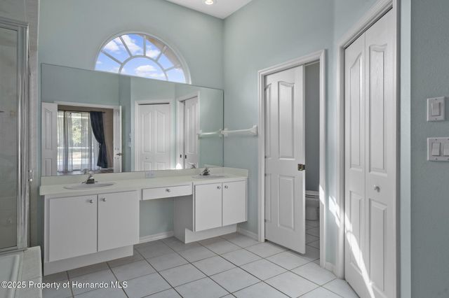 9376 Bearwalk Path, Weeki Wachee, FL 34613