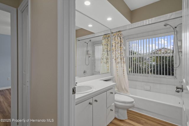 9376 Bearwalk Path, Weeki Wachee, FL 34613