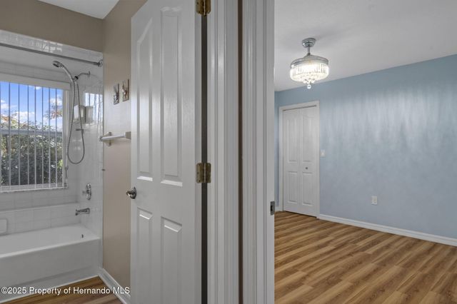 9376 Bearwalk Path, Weeki Wachee, FL 34613