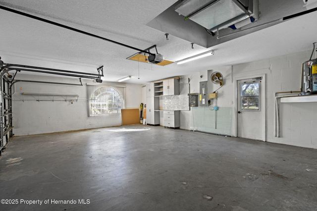 9376 Bearwalk Path, Weeki Wachee, FL 34613