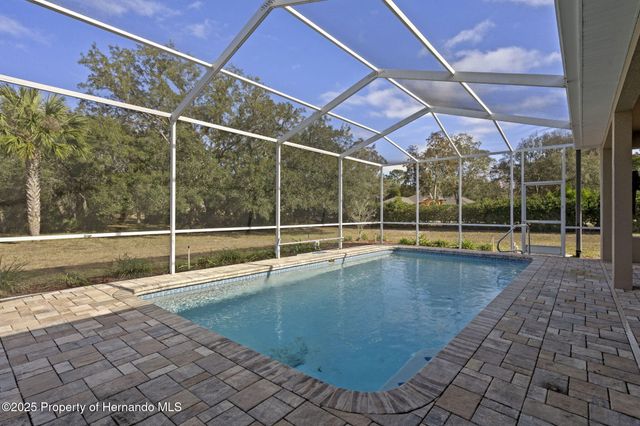 9376 Bearwalk Path, Weeki Wachee, FL 34613