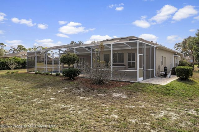 9376 Bearwalk Path, Weeki Wachee, FL 34613