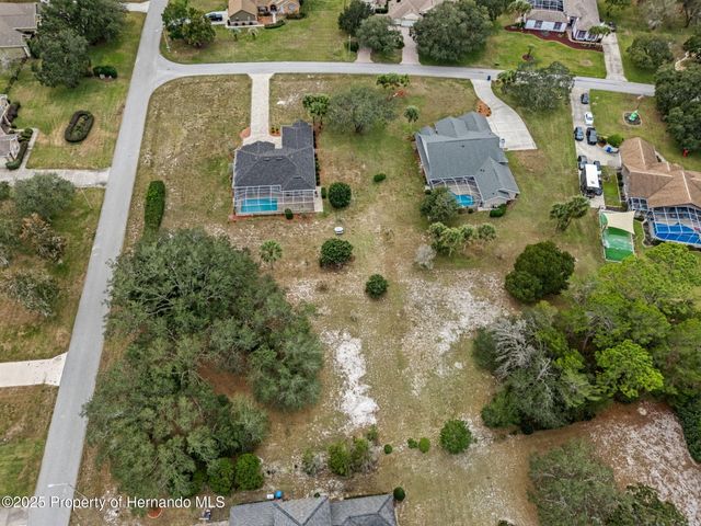 9376 Bearwalk Path, Weeki Wachee, FL 34613