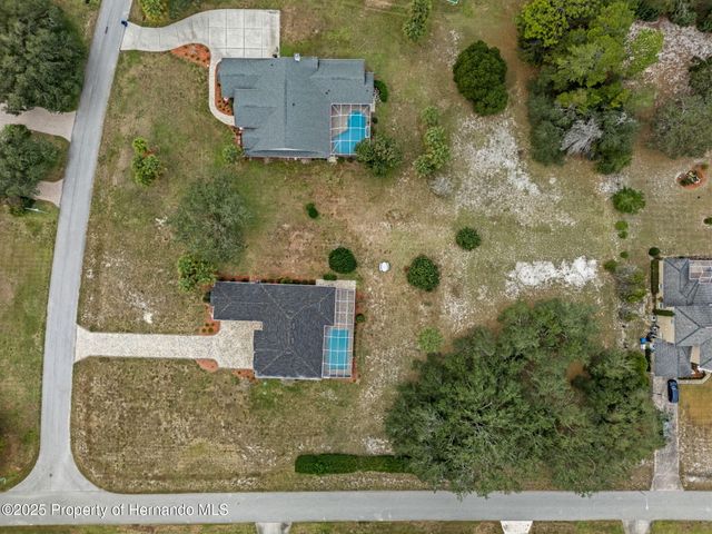9376 Bearwalk Path, Weeki Wachee, FL 34613