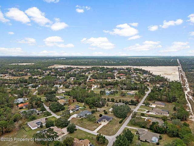 9376 Bearwalk Path, Weeki Wachee, FL 34613