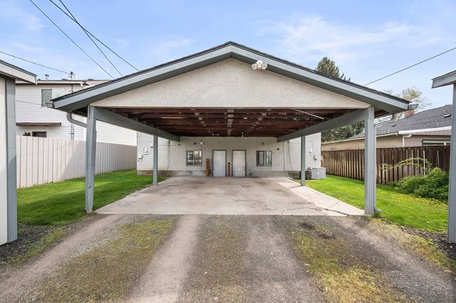 1641 E Crown Ave, Spokane, WA 99207