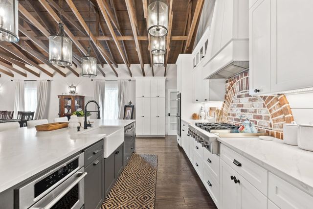 101 S Scott Ave, Newport, WA 99156