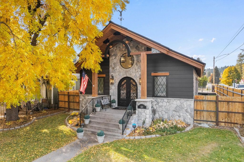 101 S Scott Ave, Newport, WA 99156