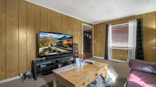 2393 Ray Street, Columbus, OH 43204