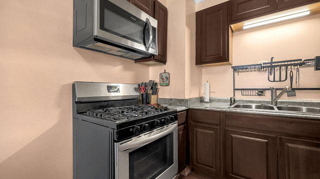 2393 Ray Street, Columbus, OH 43204