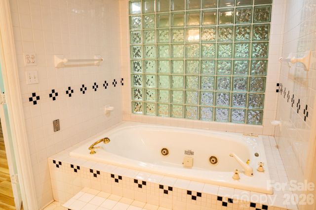 234 Edgewood Drive, Statesville, NC 28625
