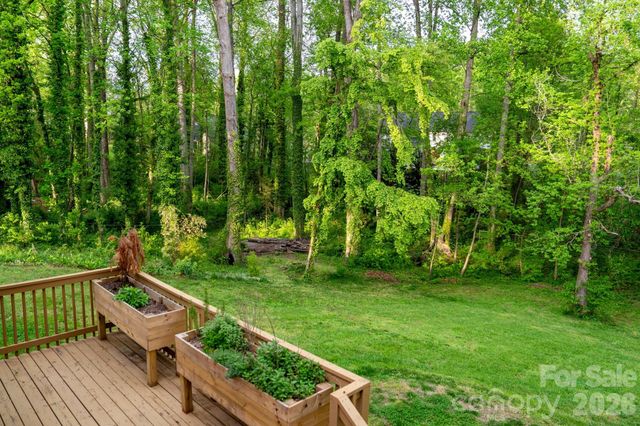 234 Edgewood Drive, Statesville, NC 28625