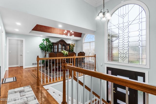 13104 Willow Forest Dr, Louisville, KY 40245