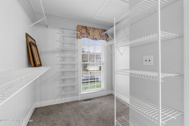 13104 Willow Forest Dr, Louisville, KY 40245