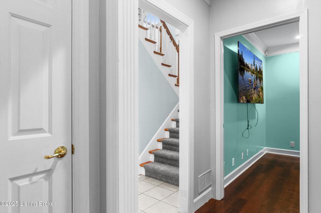 13104 Willow Forest Dr, Louisville, KY 40245