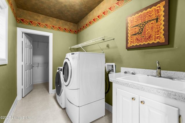 13104 Willow Forest Dr, Louisville, KY 40245