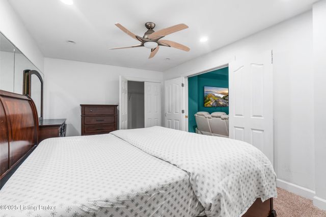 13104 Willow Forest Dr, Louisville, KY 40245