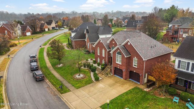 13104 Willow Forest Dr, Louisville, KY 40245