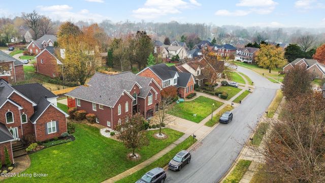 13104 Willow Forest Dr, Louisville, KY 40245