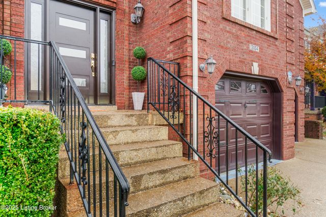 13104 Willow Forest Dr, Louisville, KY 40245