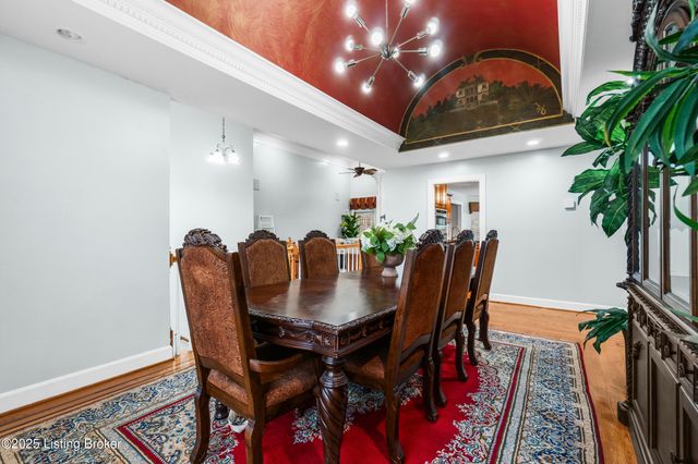 13104 Willow Forest Dr, Louisville, KY 40245