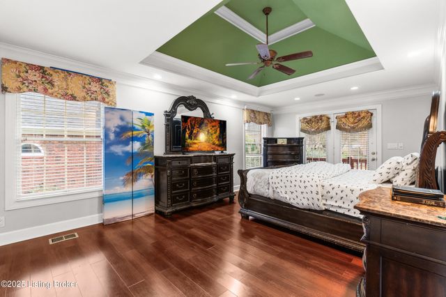 13104 Willow Forest Dr, Louisville, KY 40245