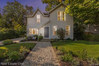 124 Oakland Street, Milford, MI 48381