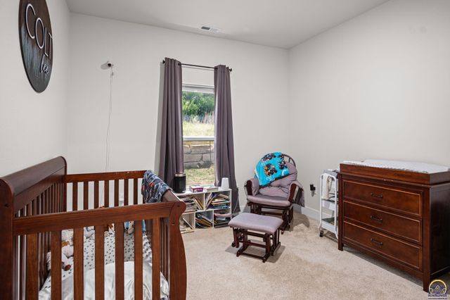 1714 SE Herschell RD, Tecumseh, KS 66542