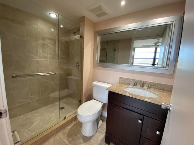 7365 NW 18 Street 202, Margate, FL 33063