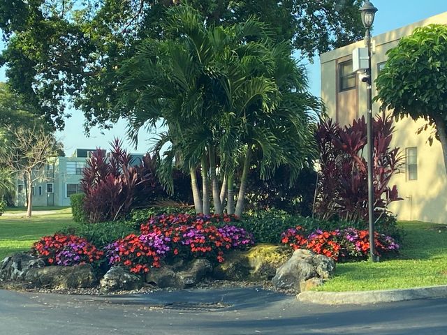 7365 NW 18 Street 202, Margate, FL 33063