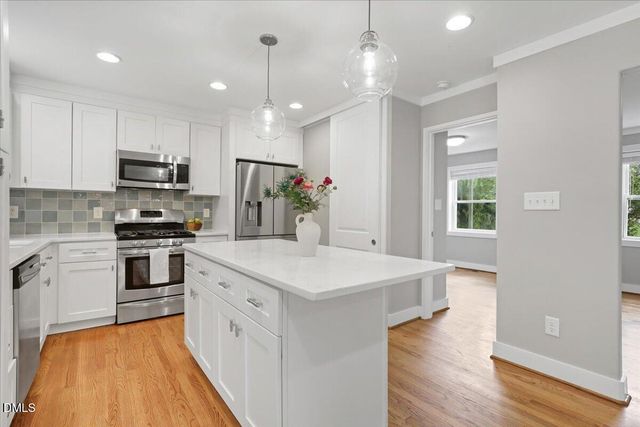 201 Dennis Avenue, Raleigh, NC 27604
