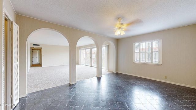 252 SHADOW MOUNTAIN Drive, E7, El Paso, TX 79912