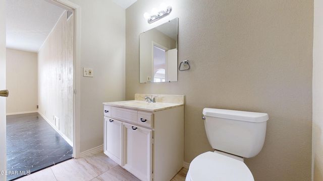 252 SHADOW MOUNTAIN Drive, E7, El Paso, TX 79912