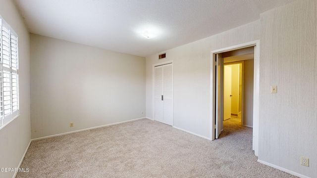 252 SHADOW MOUNTAIN Drive, E7, El Paso, TX 79912