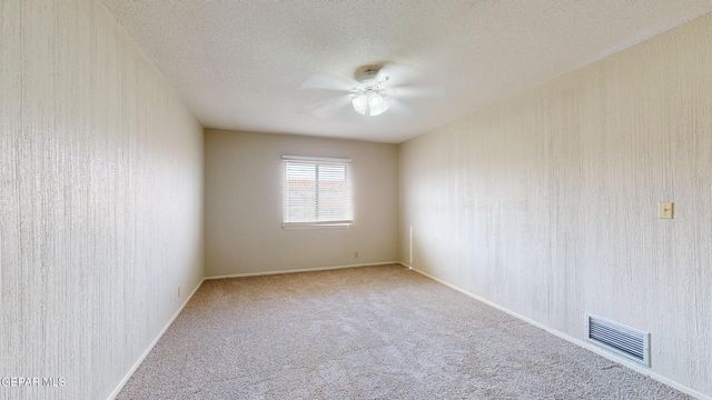 252 SHADOW MOUNTAIN Drive, E7, El Paso, TX 79912