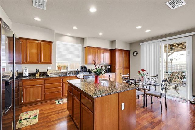 1799 River Run Dr, Marysville, CA 95901