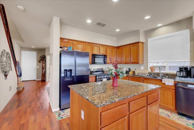 1799 River Run Dr, Marysville, CA 95901