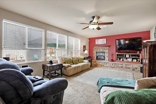 1799 River Run Dr, Marysville, CA 95901