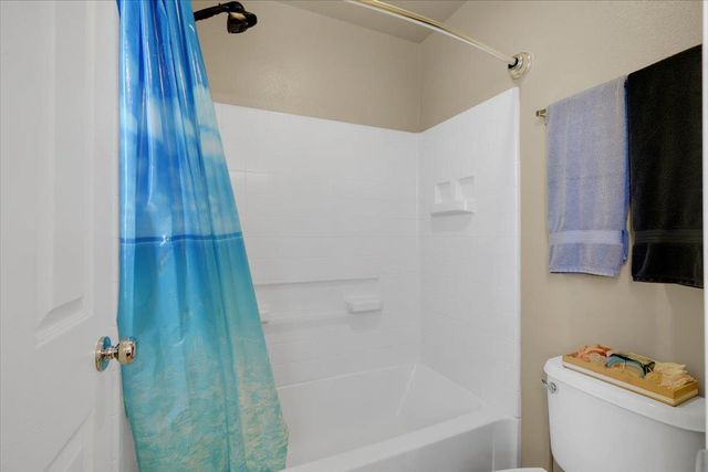 1799 River Run Dr, Marysville, CA 95901