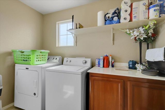 1799 River Run Dr, Marysville, CA 95901