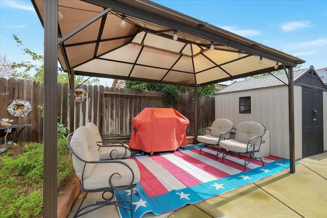 1799 River Run Dr, Marysville, CA 95901