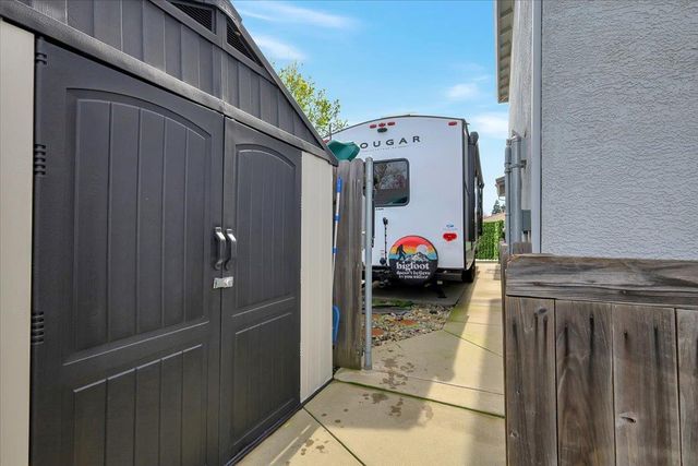 1799 River Run Dr, Marysville, CA 95901