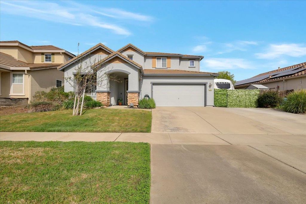 1799 River Run Dr, Marysville, CA 95901