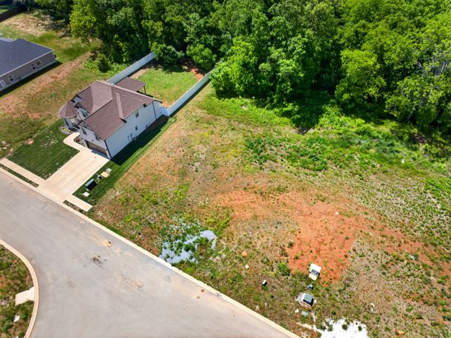 376 Kildeer Dr, Clarksville, TN 37040